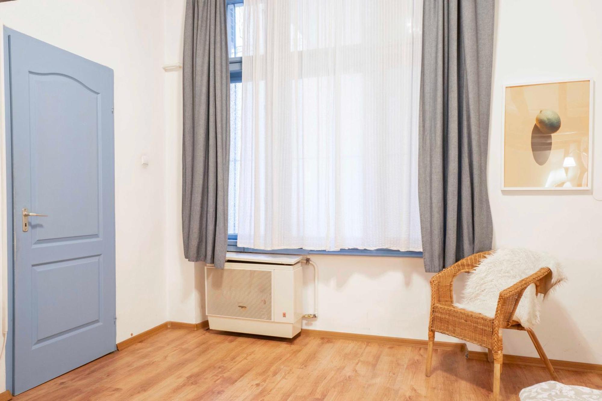 Quiet Cozy In Party Street E1 Apartament Budapesta